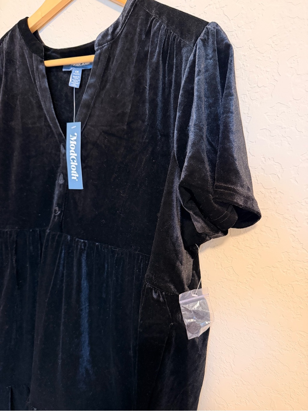 ModCloth Babydoll Short Velvet Tiered Dress in Black - Picture 7 of 8